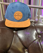 Lade das Bild in den Galerie-Viewer, HOPPEBRÄU Snapback Cap blau/timberland braun