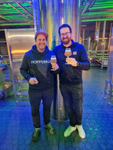 Lade das Bild in den Galerie-Viewer, Hoppebräu X Weihenstephaner Wet Hop Pils
