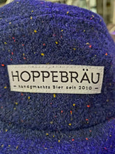 Lade das Bild in den Galerie-Viewer, HOPPEBRÄU 5 Panel Cap Wool Mix blau
