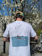 Lade das Bild in den Galerie-Viewer, T-Shirt ruhige Kugel
